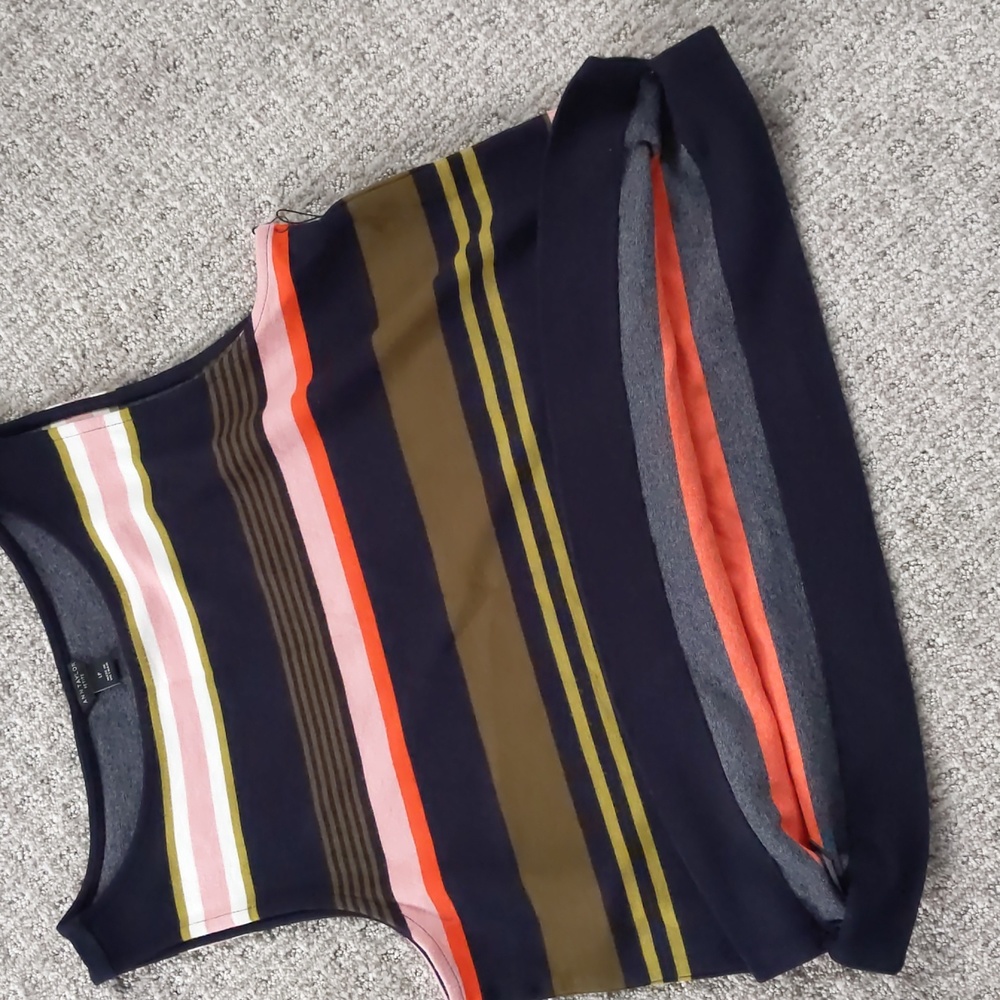 Adorable Ann Taylor Dark Blue Stripes Boatneck Sleeveless Top, Size L (P) - Picture 7 of 9